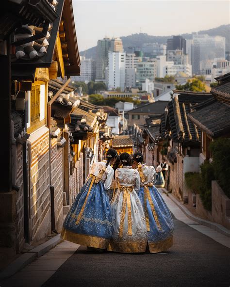 bukchon hanok village history.